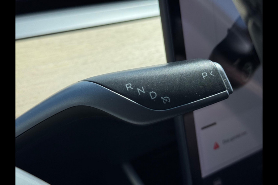 Tesla Model 3 Long Range AWD 75 kWh 2019 ZWART NAVI NAP BTW!