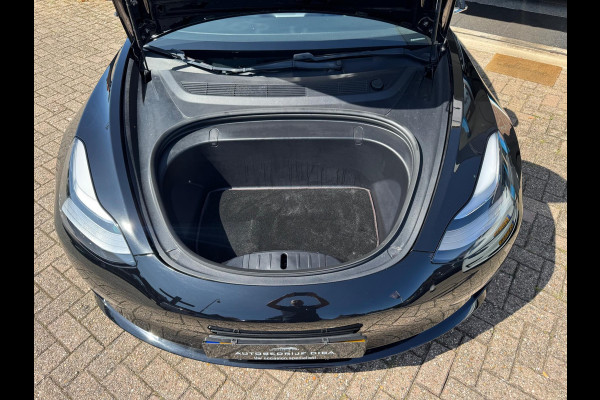 Tesla Model 3 Long Range AWD 75 kWh 2019 ZWART NAVI NAP BTW!