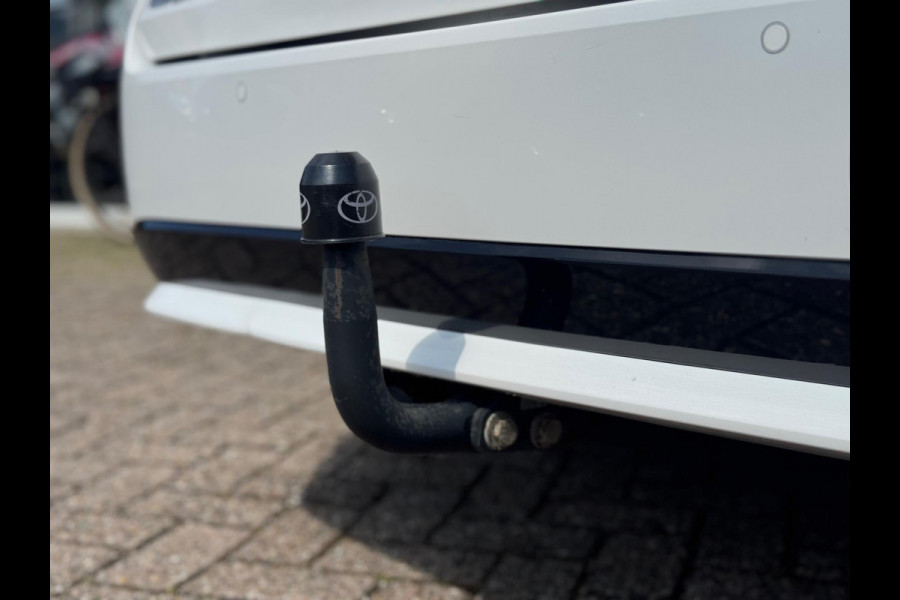 Toyota Corolla Touring Sports 1.8 Hybrid 2019 AUT Trekh BTW!