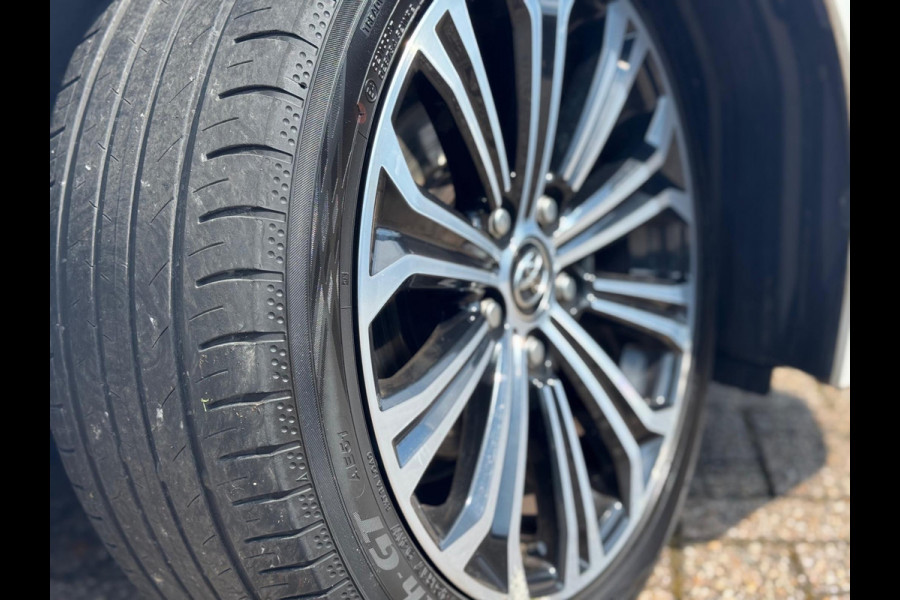 Toyota Corolla Touring Sports 1.8 Hybrid 2019 AUT Trekh BTW!
