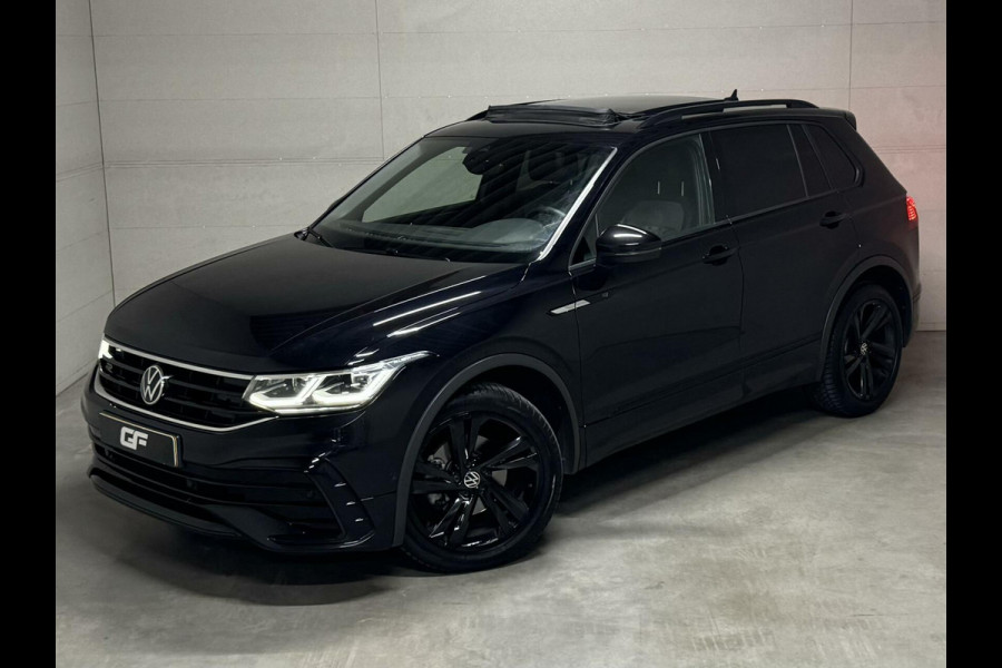 Volkswagen Tiguan 1.5 TSI R-Line Black Style Pano H/K NAP