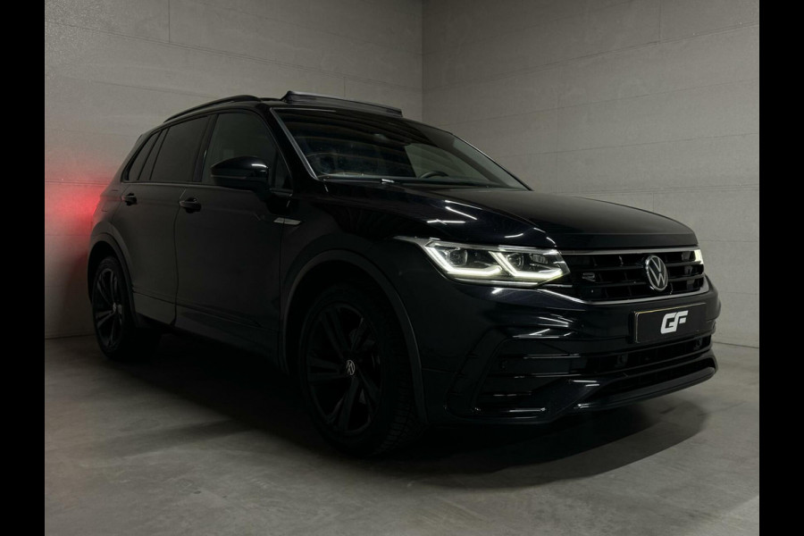 Volkswagen Tiguan 1.5 TSI R-Line Black Style Pano H/K NAP