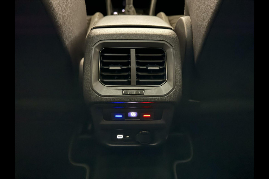 Volkswagen Tiguan 1.5 TSI R-Line Black Style Pano H/K NAP