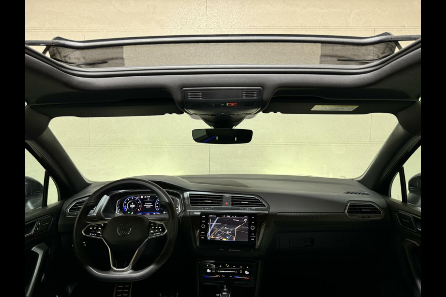 Volkswagen Tiguan 1.5 TSI R-Line Black Style Pano H/K NAP