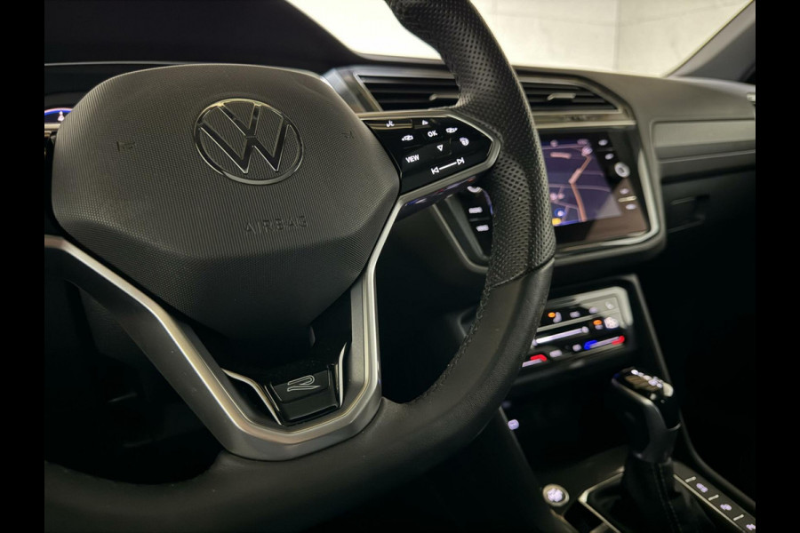 Volkswagen Tiguan 1.5 TSI R-Line Black Style Pano H/K NAP