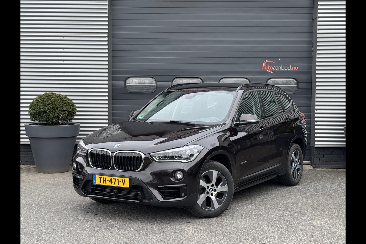 BMW X1 sDrive18i High Executive | Navigatie | Parkeersensoren | Afneembare Trekhaak | Elektrische Achterklep | BMW X1 sDrive18i High Executive | Navigatie | Parkeersensoren | Afneembare Trekhaak | Elektrische Achterklep |