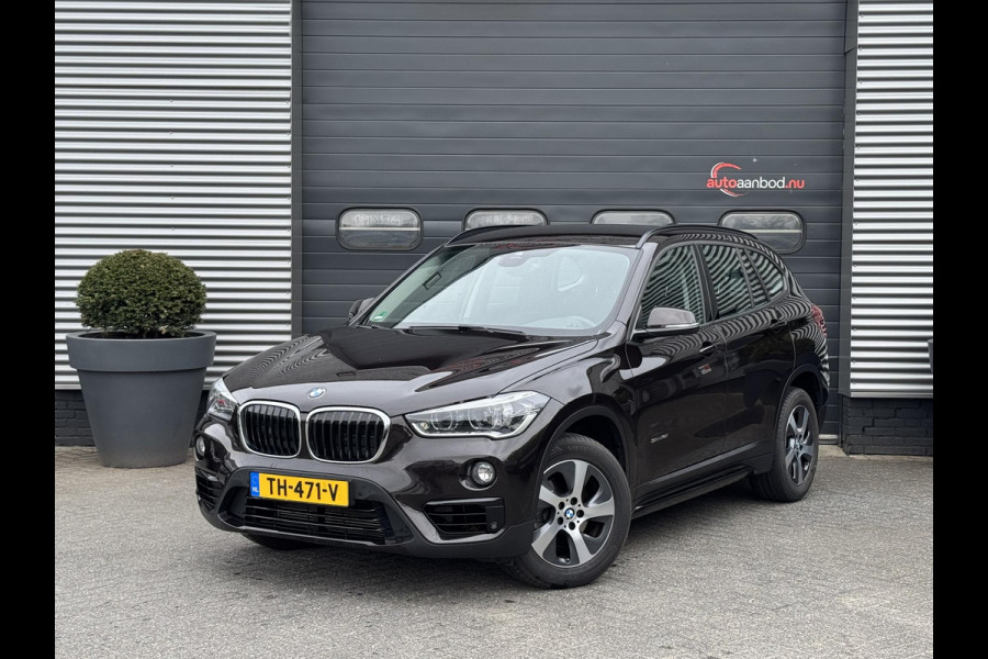 BMW X1 sDrive18i High Executive | Navigatie | Parkeersensoren | Afneembare Trekhaak | Elektrische Achterklep |