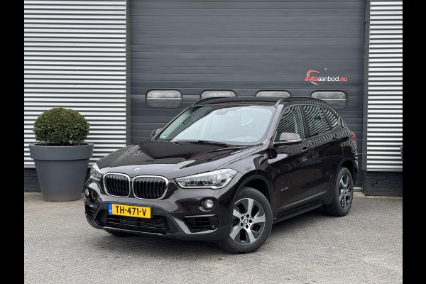 BMW X1 sDrive18i High Executive | Navigatie | Parkeersensoren | Afneembare Trekhaak | Elektrische Achterklep |