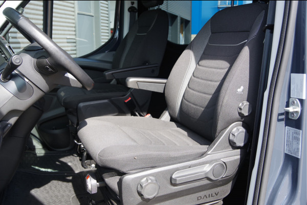 Iveco Daily 35S18HV 3.0 180PK AUT. DC-5P, 2X SCHUIFDEUR, 3.5T TREKHAAK, LED, CAMERA, CRUISE, CLIMA, NAVI, NL AUTO, NAP