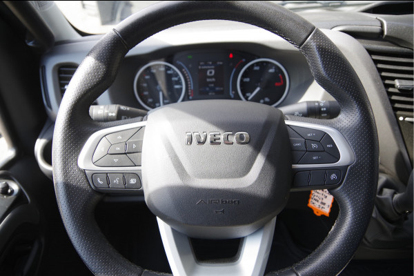 Iveco Daily 35S18HV 3.0 180PK AUT. DC-5P, 2X SCHUIFDEUR, 3.5T TREKHAAK, LED, CAMERA, CRUISE, CLIMA, NAVI, NL AUTO, NAP