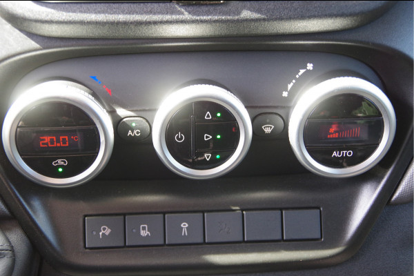 Iveco Daily 35S18HV 3.0 180PK AUT. DC-5P, 2X SCHUIFDEUR, 3.5T TREKHAAK, LED, CAMERA, CRUISE, CLIMA, NAVI, NL AUTO, NAP