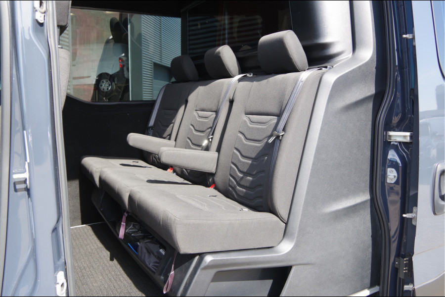 Iveco Daily 35S18HV 3.0 180PK AUT. DC-5P, 2X SCHUIFDEUR, 3.5T TREKHAAK, LED, CAMERA, CRUISE, CLIMA, NAVI, NL AUTO, NAP