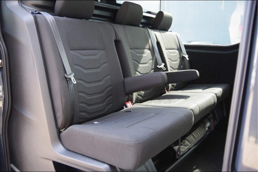 Iveco Daily 35S18HV 3.0 180PK AUT. DC-5P, 2X SCHUIFDEUR, 3.5T TREKHAAK, LED, CAMERA, CRUISE, CLIMA, NAVI, NL AUTO, NAP