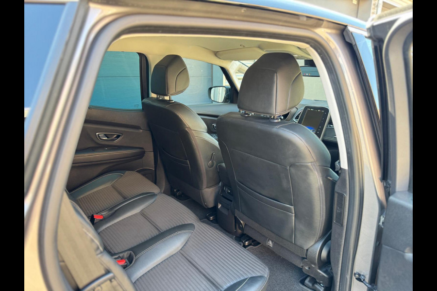 Renault Scénic 1.3 TCe 140 pk AUTOMAAT Intense, trekhaak, 20 inch,groot navigatie, 1/2 lederen interieur,dealer onderhouden