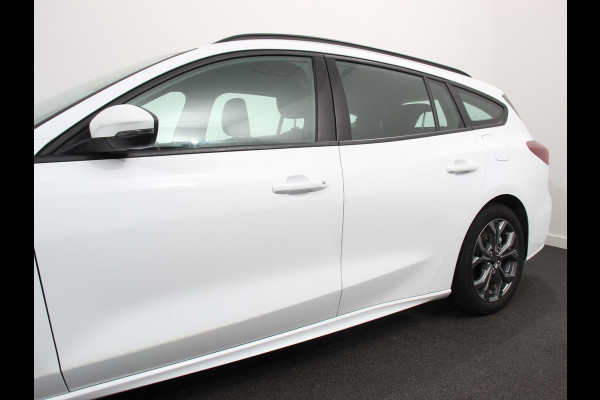 Ford FOCUS Wagon 1.0 125pk Hybrid ST Line Navigatie Climate Control Led Dab Camera Parkeer sensoren Cruise Control Lichtmetalen velgen