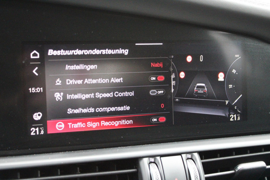 Alfa Romeo Giulia 2.0 T 280PK GME AWD VELOCE | ROSSO ETNA | SPERDIFFERENTIEEL Q4 | HARMAN KARDON BEAUTIFUL SOUND PACK 900W INCLUSIEF LEDEREN DASHBOARD | ALARM SYSTEEM | RIJASSISTENPAKKET | DODEHOEK DETECTIE | ELEKTRISCH BEDIENBARE VOORSTOELEN MET GEHEUGEN FUNCTIE | LEDEREN BEKLEDING | ZWARTE HEMELBEKLEDING | FULL LED MATRIX KOPLAMPEN | NAVIGATIE | APPLE CARPLAY/ANDROID AUTO | PARKEERSENSOREN VOOR EN ACHTER | 19" "5 PETALS " LICHTMETALEN VELGEN | ROOD GESPOTEN REMKLAUWEN | ADAPTIVE CRUISE CONTROL | STOEL VERWARMING | STUUR VERWARMING | | KEYLESS ENTRY/START |