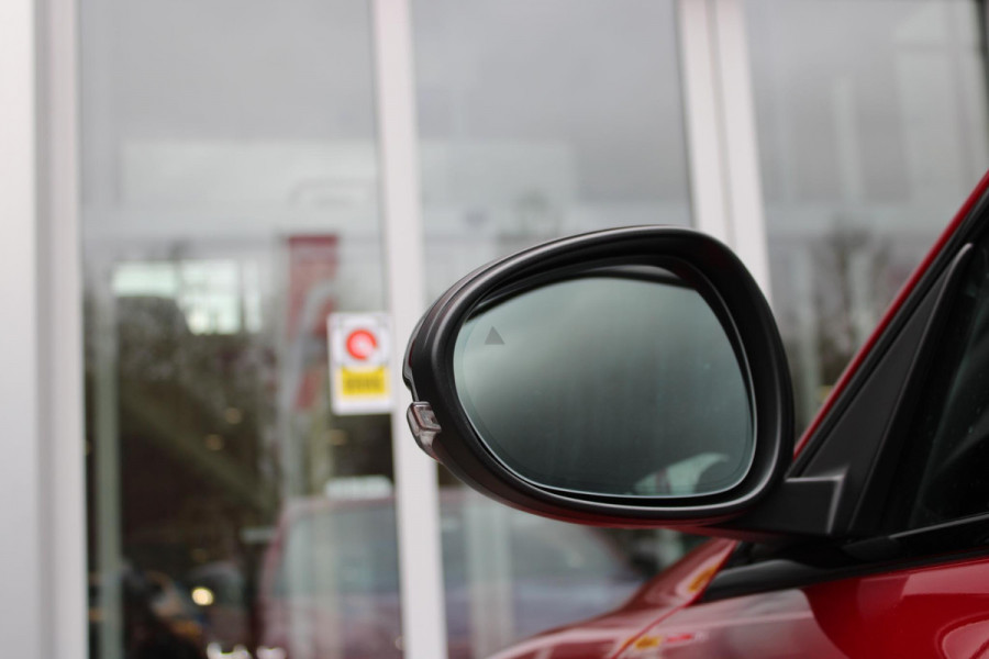 Alfa Romeo Giulia 2.0 T 280PK GME AWD VELOCE | ROSSO ETNA | SPERDIFFERENTIEEL Q4 | HARMAN KARDON BEAUTIFUL SOUND PACK 900W INCLUSIEF LEDEREN DASHBOARD | ALARM SYSTEEM | RIJASSISTENPAKKET | DODEHOEK DETECTIE | ELEKTRISCH BEDIENBARE VOORSTOELEN MET GEHEUGEN FUNCTIE | LEDEREN BEKLEDING | ZWARTE HEMELBEKLEDING | FULL LED MATRIX KOPLAMPEN | NAVIGATIE | APPLE CARPLAY/ANDROID AUTO | PARKEERSENSOREN VOOR EN ACHTER | 19" "5 PETALS " LICHTMETALEN VELGEN | ROOD GESPOTEN REMKLAUWEN | ADAPTIVE CRUISE CONTROL | STOEL VERWARMING | STUUR VERWARMING | | KEYLESS ENTRY/START |