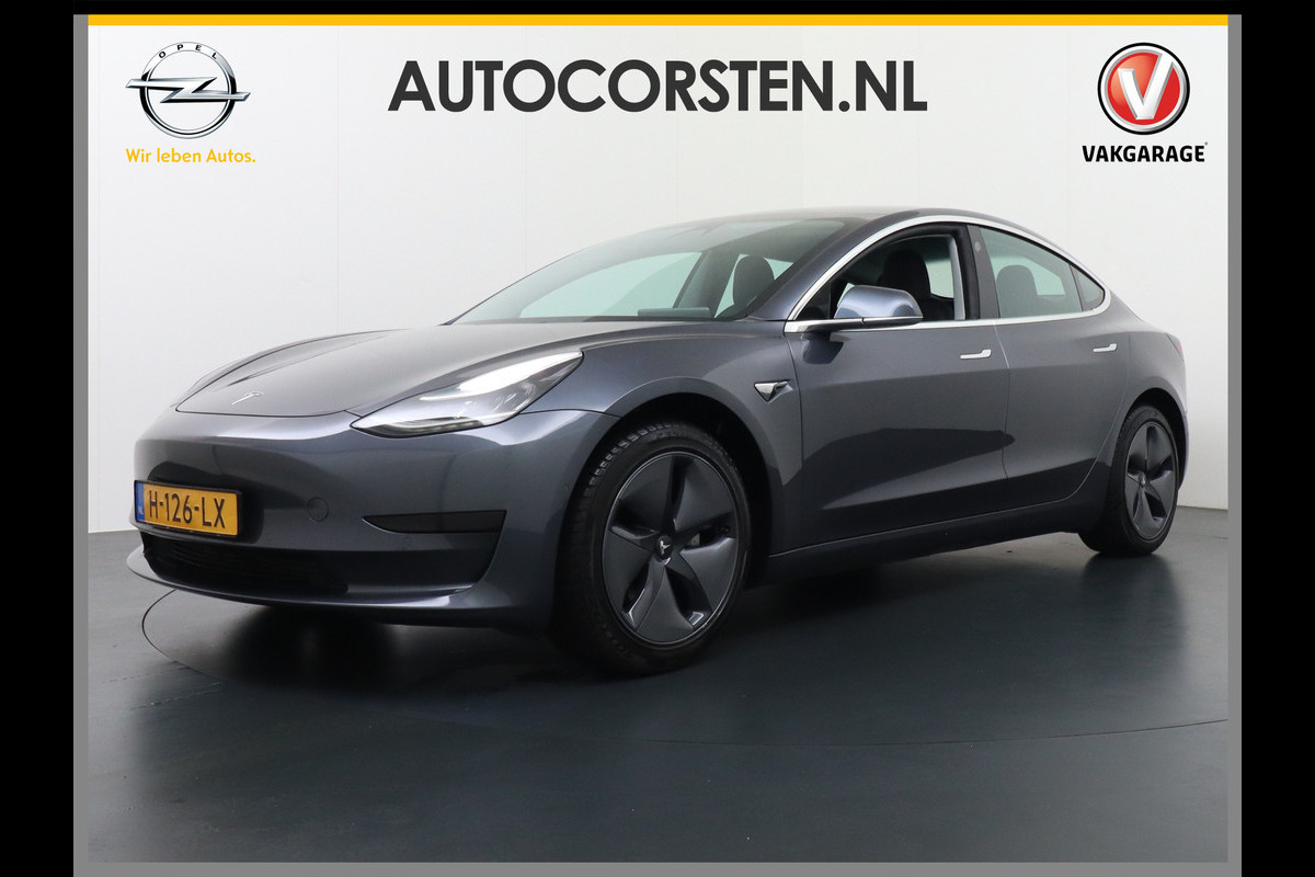 Tesla Model 3 RWD SR+ 60kWh 325PK FSD 3-Computer 18" AutoPilot Leder PanoDak Adaptive-Cruise Lmv Camera's Elektr.-Stuur+Stoelen+Spiegels+Geheu Navi LED Comfortstoelen ACC DAB Keyless en Voorverwarmen interieur via App One-Pedal-Drive Origineel Nederlandse auto tot 11kw laden thuis! Garantie Accu tot 17-03-2028 max 160.000km 1.584kg licht!
