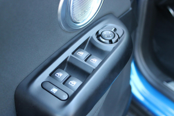 Alfa Romeo Tonale 1.3T PHEV Q4 280PK Edizione Speciale | PANORAMISCH SCHUIF / KANTELDAK | HARMAN CARDON PREMIUM AUDIO  | LEDEREN BEKLEDING | VOORSTOELEN / STUUR VERWARMD | VOORSTOELEN GEVENTILEERD | VOORSTOELEN ELEKTRISCH VERSTELBAAR MET GEHEUGEN FUNCTIE | APPLE CARPLAY / ANDROID AUTO | 360° CAMERA | DODEHOEK DETECTIE | 20"INCH LICHTMETALEN VELGEN | ADAPTIVE CRUISE CONTROL | KEYLESS ENTRY / START | ELEKTRISCH BEDIENBARE ACHTERKLEP | DRAADLOZE TELEFOONLADER | SFEER VERLICHTING | DONKERE HEMELBEKLEDING |