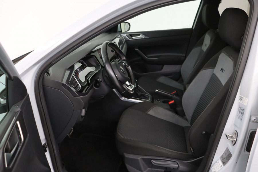 Volkswagen Polo 1.5 TSI R Line | 150pk | Panoramadak | Full LED | Carplay | Adaptive cruise | Park Assist | Climate control | Navigatie | Sportstoelen