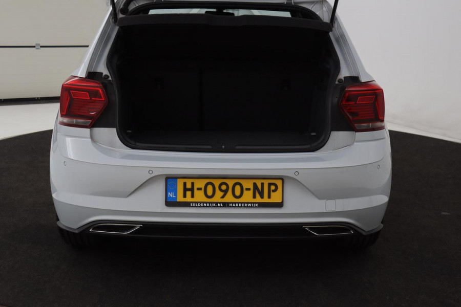 Volkswagen Polo 1.5 TSI R Line | 150pk | Panoramadak | Full LED | Carplay | Adaptive cruise | Park Assist | Climate control | Navigatie | Sportstoelen