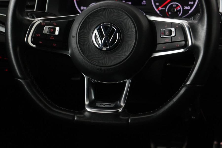 Volkswagen Polo 1.5 TSI R Line | 150pk | Panoramadak | Full LED | Carplay | Adaptive cruise | Park Assist | Climate control | Navigatie | Sportstoelen
