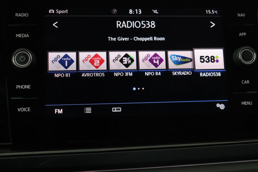 Volkswagen Polo 1.5 TSI R Line | 150pk | Panoramadak | Full LED | Carplay | Adaptive cruise | Park Assist | Climate control | Navigatie | Sportstoelen