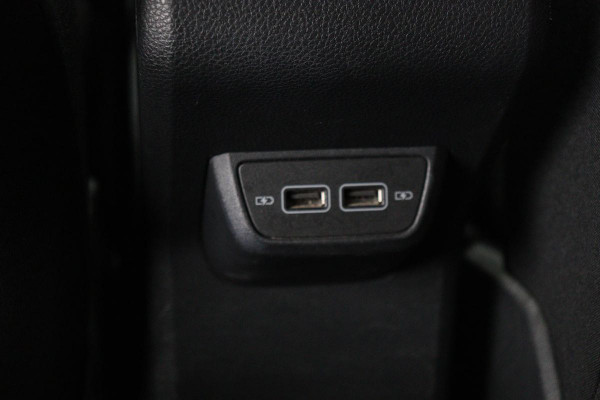 Volkswagen Polo 1.5 TSI R Line | 150pk | Panoramadak | Full LED | Carplay | Adaptive cruise | Park Assist | Climate control | Navigatie | Sportstoelen