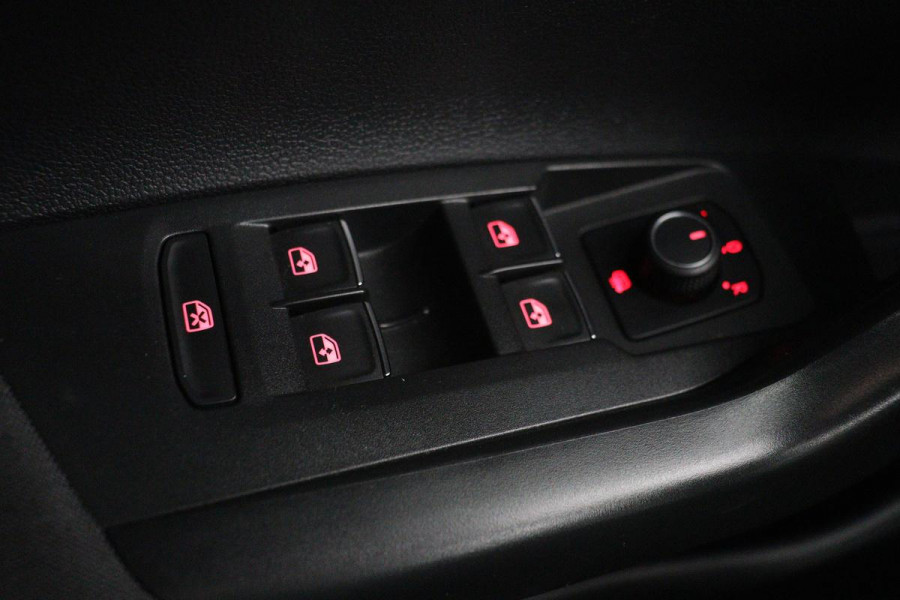 Volkswagen Polo 1.5 TSI R Line | 150pk | Panoramadak | Full LED | Carplay | Adaptive cruise | Park Assist | Climate control | Navigatie | Sportstoelen