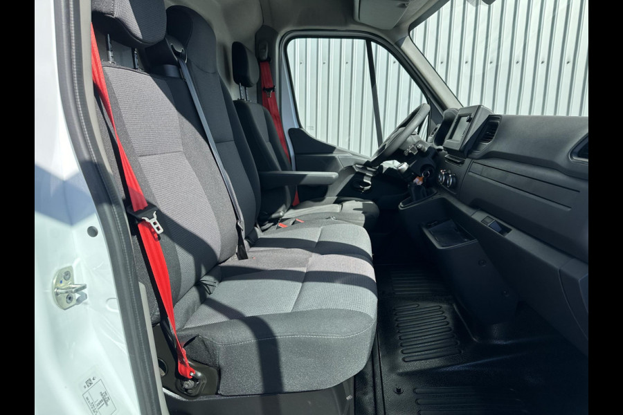 Renault Master T35 2.3 dCi 150 L2H2*NAVI*A/C*HAAK*CAM*TEL*3PERS*