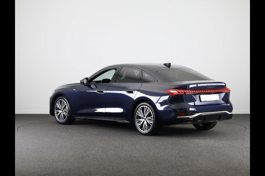 Audi A5 Limousine 2.0 TFSI edition one S-edition, optiekpakket zwart, matrix-led koplampen, MMI bijrijdersscherm, omgevingscamara's, adaptive cruise control