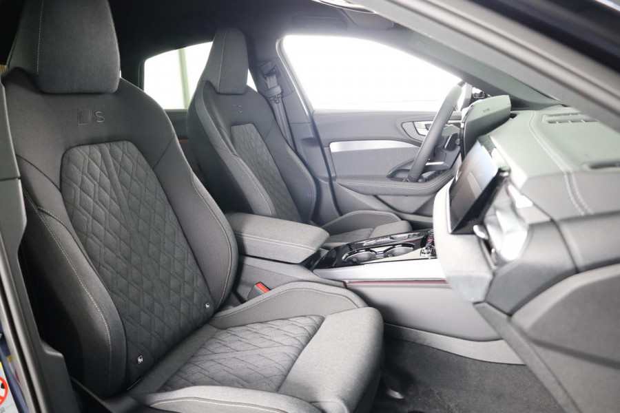 Audi A5 Limousine 2.0 TFSI edition one S-edition, optiekpakket zwart, matrix-led koplampen, MMI bijrijdersscherm, omgevingscamara's, adaptive cruise control