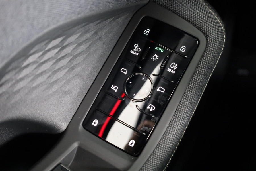Audi A5 Limousine 2.0 TFSI edition one S-edition, optiekpakket zwart, matrix-led koplampen, MMI bijrijdersscherm, omgevingscamara's, adaptive cruise control