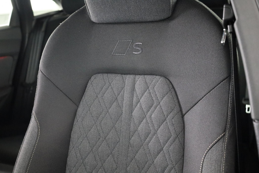 Audi A5 Limousine 2.0 TFSI edition one S-edition, optiekpakket zwart, matrix-led koplampen, MMI bijrijdersscherm, omgevingscamara's, adaptive cruise control