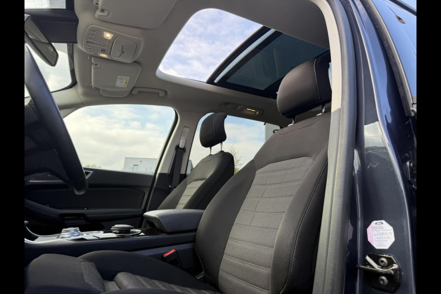 Ford Galaxy 2.5 FHEV Titanium 7 pers 190pk  | Trekhaak | Panoramadak | Adaptive cruise control | AGR-stoelen |  Sony audio | Privacy glass | Stoelverwarming