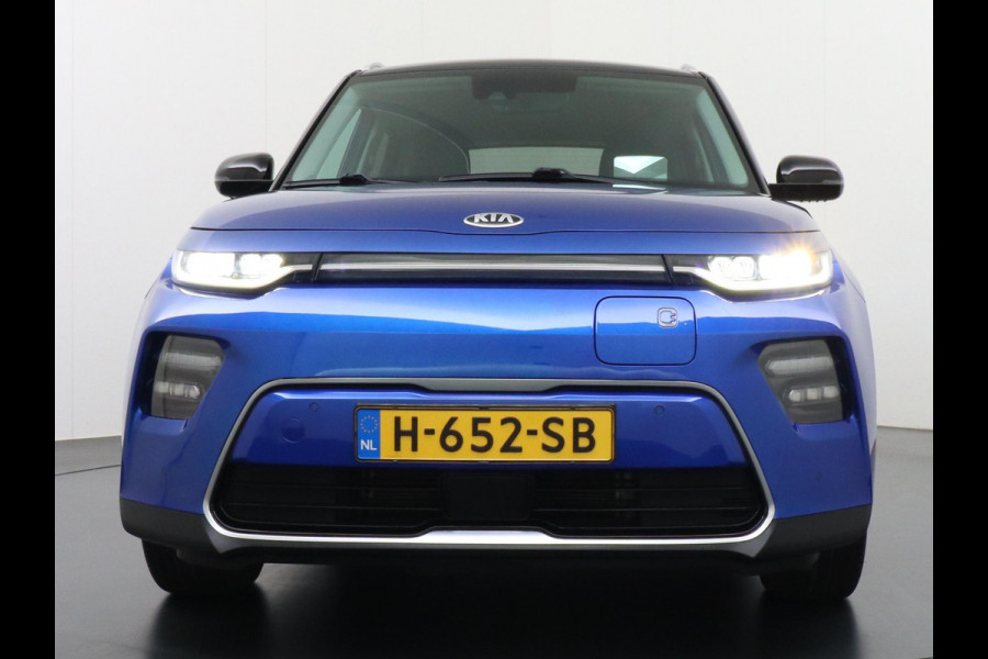 Kia e-Soul ExecutiveLine 64 kWh HEAD UP | STOELVERWARMING + VERKOELING | COMPLETE UITVOERING
