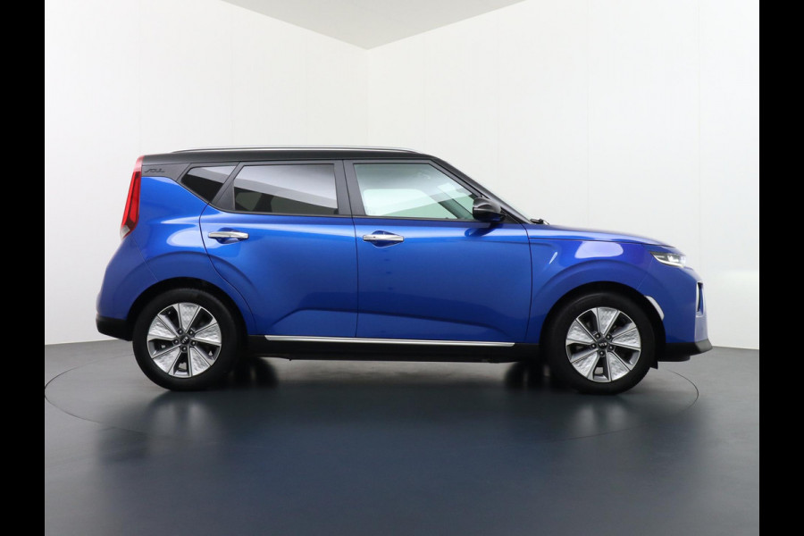 Kia e-Soul ExecutiveLine 64 kWh HEAD UP | STOELVERWARMING + VERKOELING | COMPLETE UITVOERING