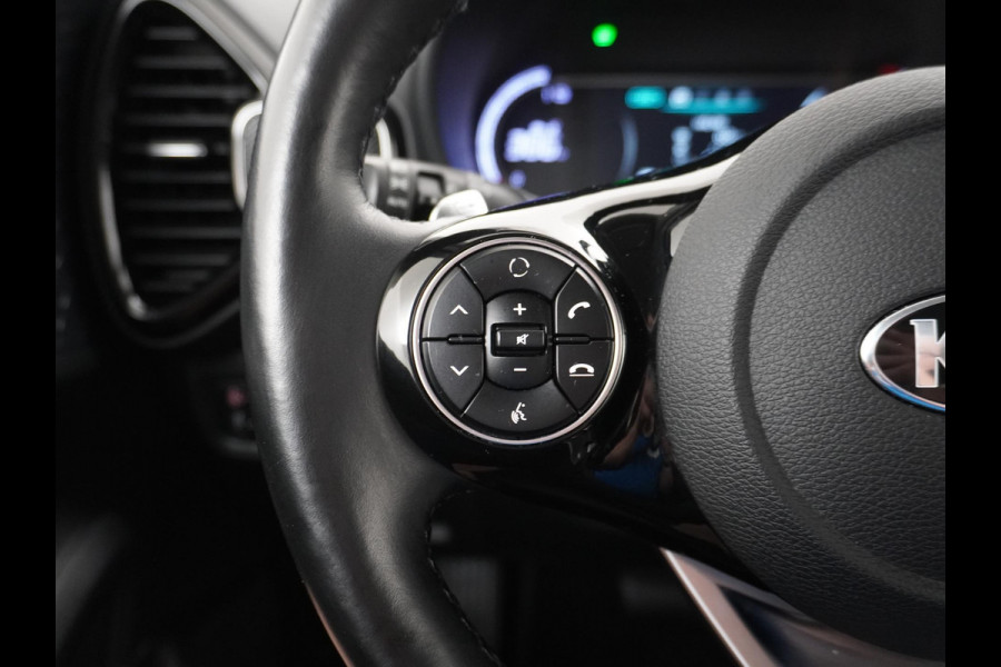 Kia e-Soul ExecutiveLine 64 kWh HEAD UP | STOELVERWARMING + VERKOELING | COMPLETE UITVOERING