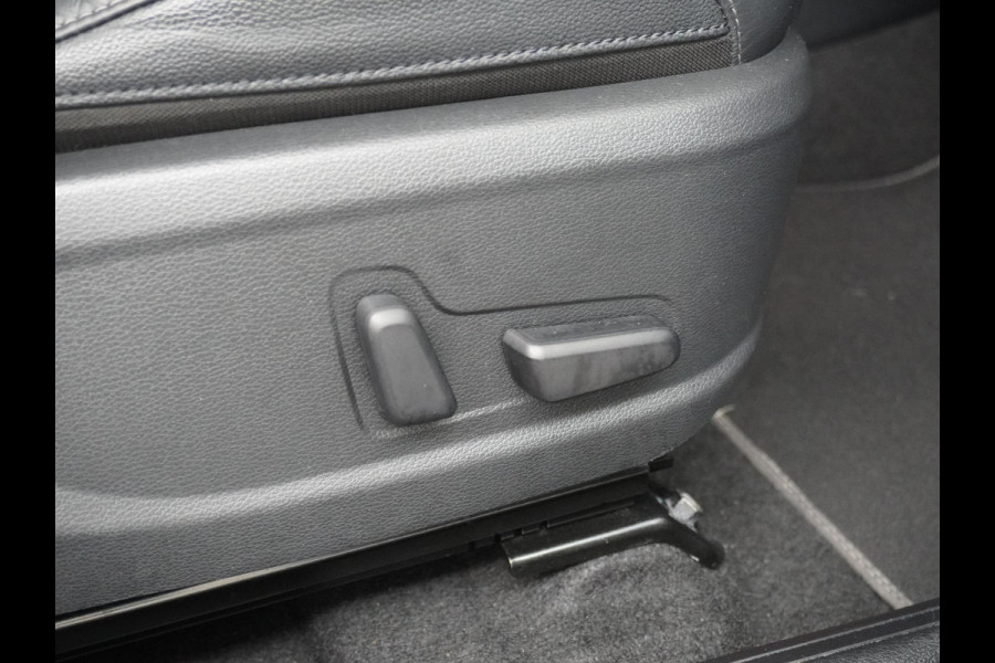 Kia e-Soul ExecutiveLine 64 kWh HEAD UP | STOELVERWARMING + VERKOELING | COMPLETE UITVOERING