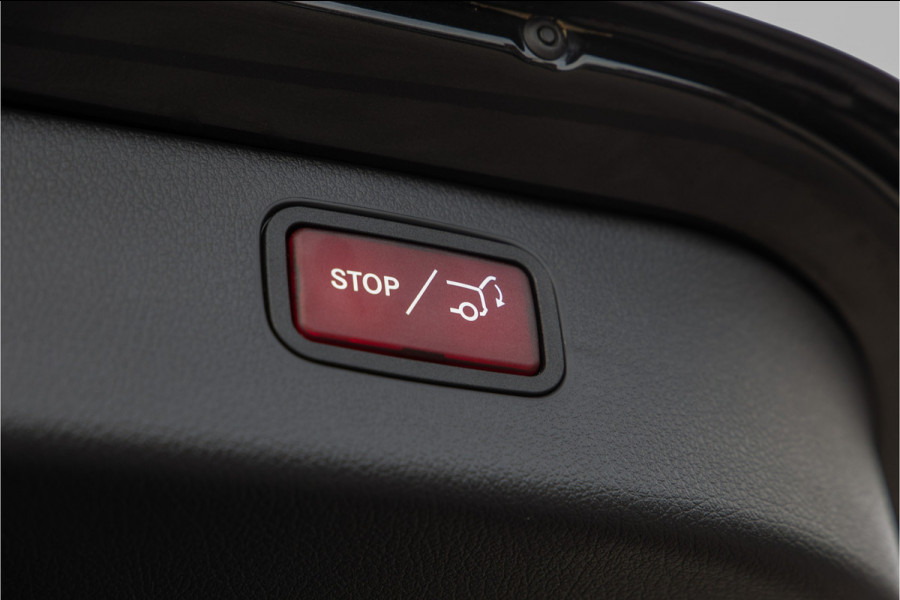 Mercedes-Benz C-Klasse Estate 300 e AMG Line, Distronic, Trekhaak, Camera, Hybrid 2024
