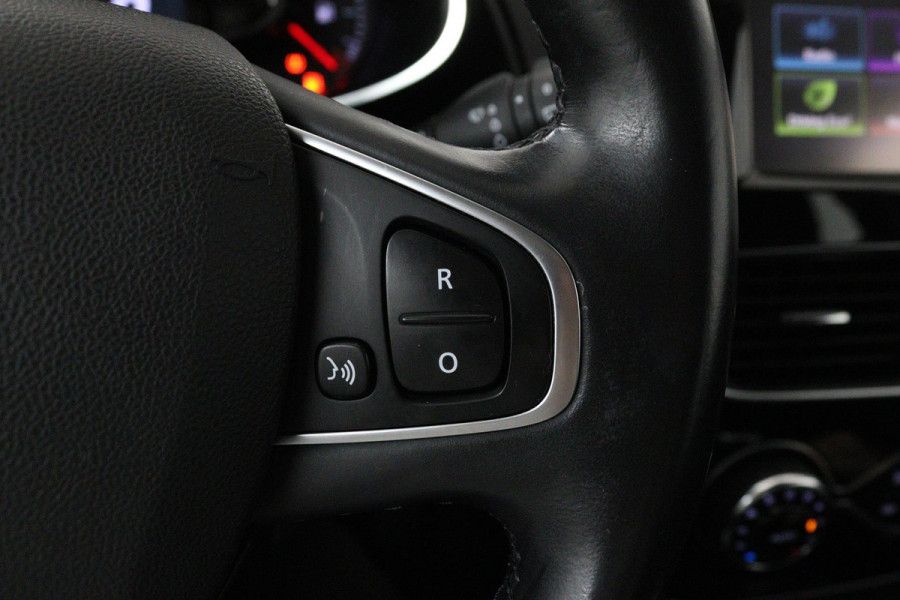 Renault Clio Estate 0.9 TCe Intens (PARKEERSENSOREN, CRUISE CONTROL, BLUETOOTH, AIRCO)