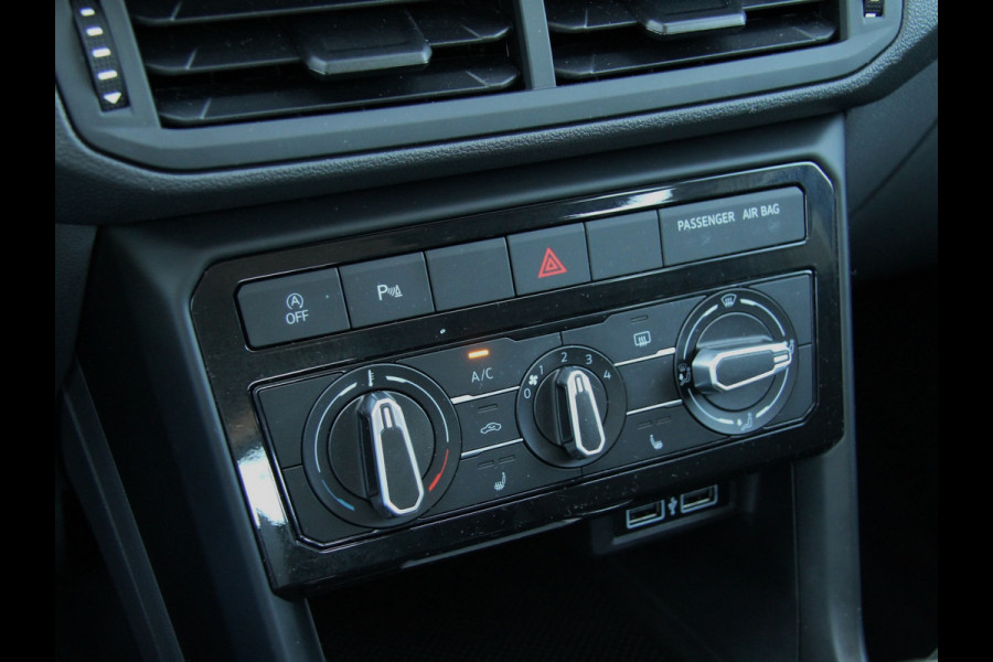 Volkswagen T-Cross 1.0 TSI Life | Carplay | Side assist| Full LED