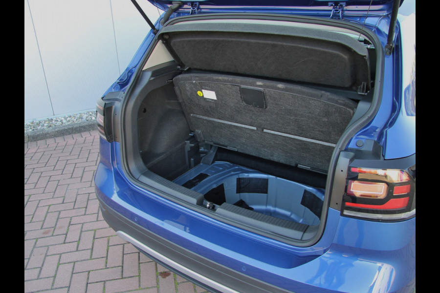 Volkswagen T-Cross 1.0 TSI Life | Carplay | Side assist| Full LED