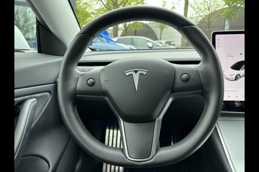 Tesla Model 3 Long Range AWD 75 kWh ORIG. NL. NAP KM. | AUTOPILOT | RIJKLAAR INCL. 12 MND. BOVAGGARANTIE