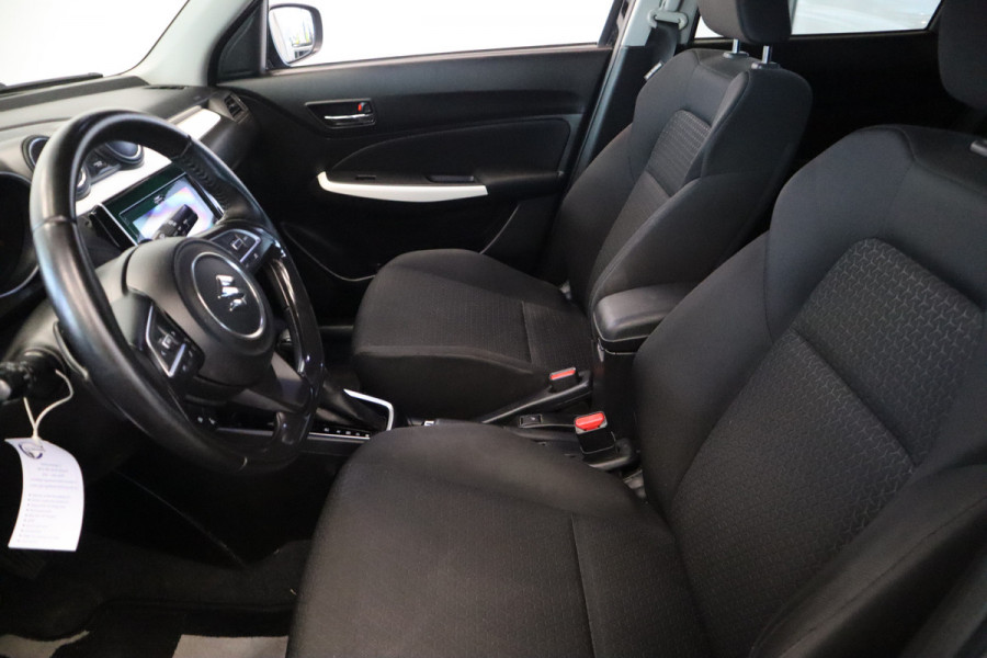Suzuki Swift 1.0 Stijl 112PK Automaat TWo tone Color Navigatie Dab+ 16LMV Cruise Control Stoelverwarming