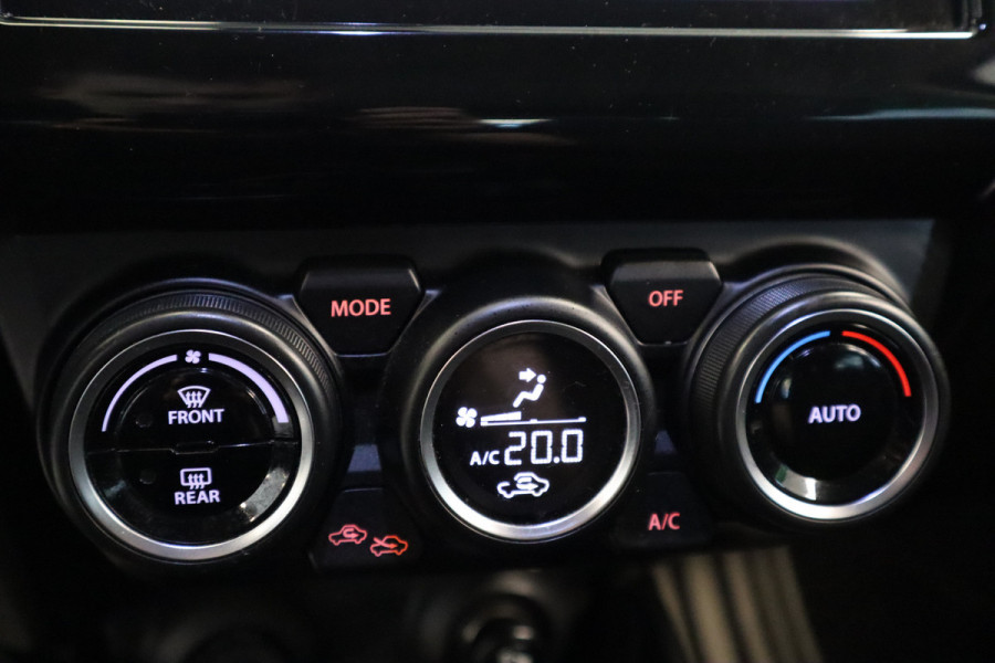 Suzuki Swift 1.0 Stijl 112PK Automaat TWo tone Color Navigatie Dab+ 16LMV Cruise Control Stoelverwarming
