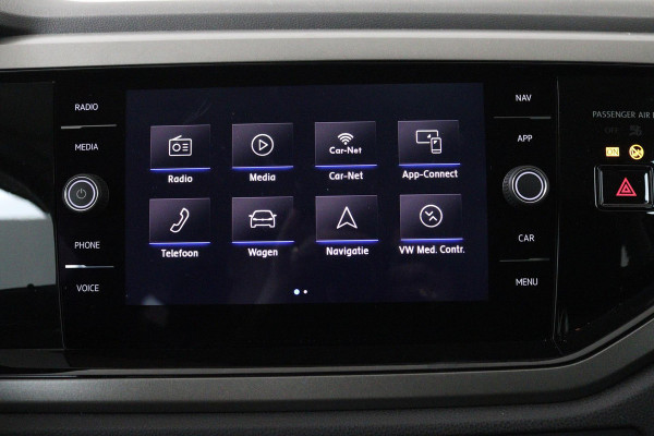Volkswagen Polo 1.0 TSI Comfortline (NAP, PARKEERSENSOREN, CRUISE CONTROL ADAPTIEF, NAVIGATIE, AUTOMAAT, NL-AUTO)