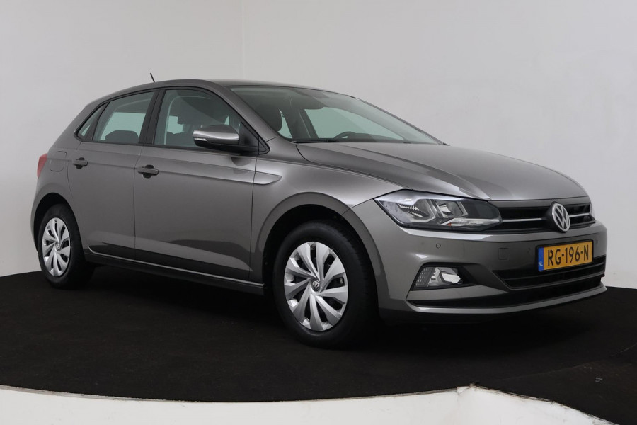 Volkswagen Polo 1.0 TSI Comfortline (NAP, PARKEERSENSOREN, CRUISE CONTROL ADAPTIEF, NAVIGATIE, AUTOMAAT, NL-AUTO)