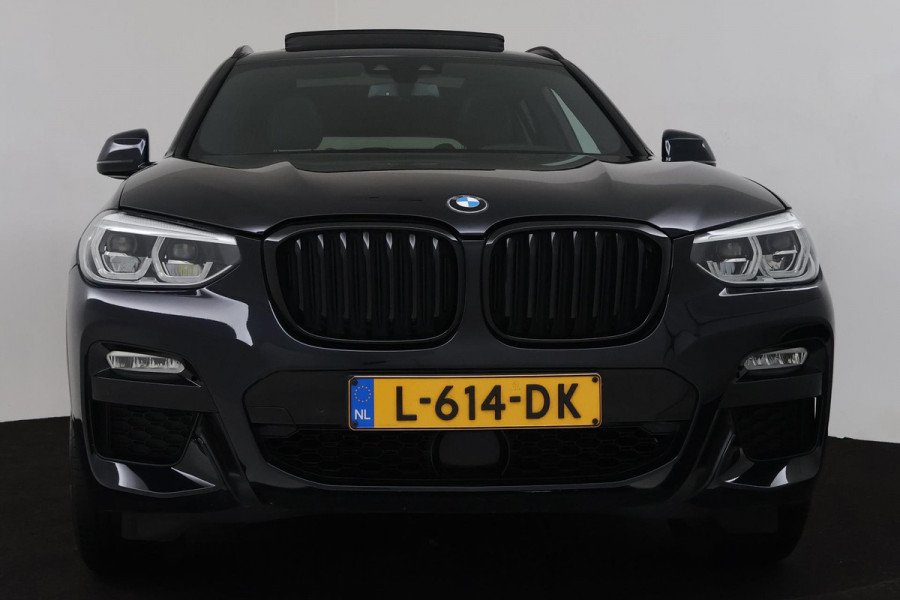 BMW X3 XDrive20i High Executive (PANORAMADAK, TREKHAAK, CAMERA, NAVIGATIE, STOELVERWARMING, ELEKTR STOELEN, DEALER ONDERHOUDEN)