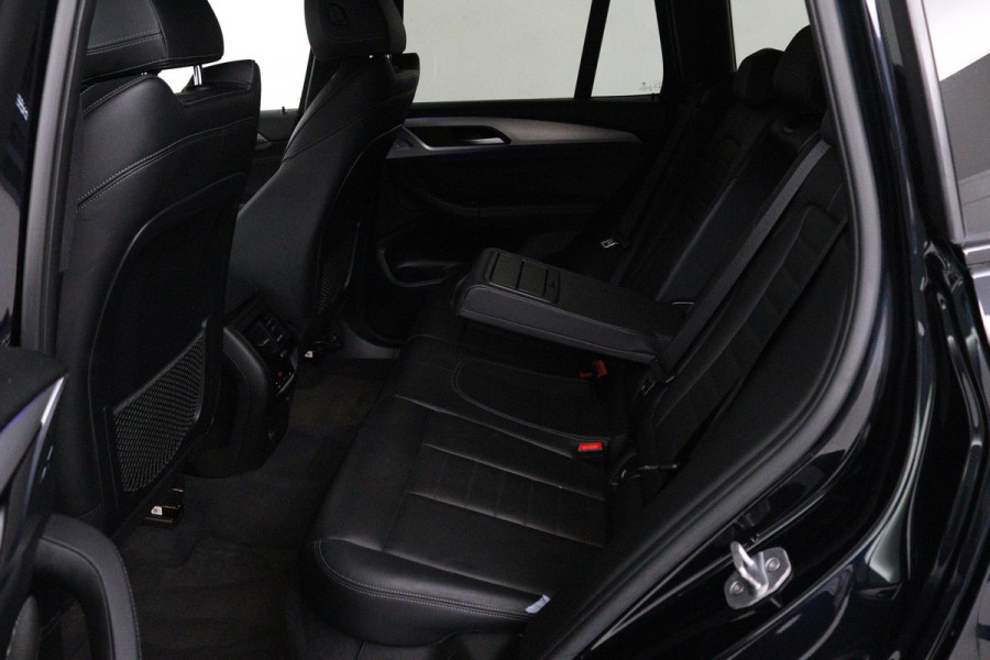 BMW X3 XDrive20i High Executive (PANORAMADAK, TREKHAAK, CAMERA, NAVIGATIE, STOELVERWARMING, ELEKTR STOELEN, DEALER ONDERHOUDEN)